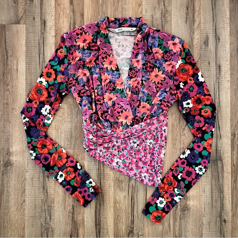 ZARA Floral Wrap Long Sleeve Shoulder Pad Top - Picture 6 of 15